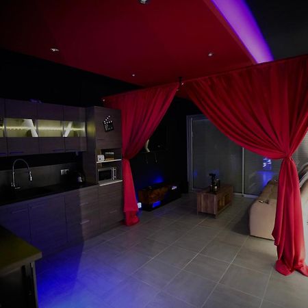 L Unique Cinema Room Гренобъл Екстериор снимка