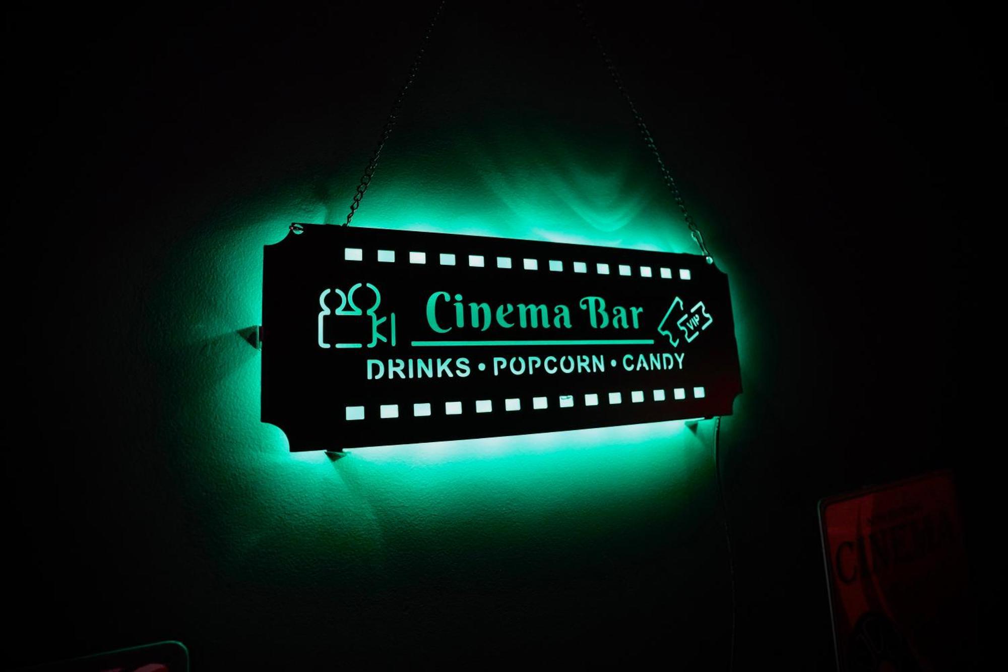 L Unique Cinema Room Гренобъл Екстериор снимка